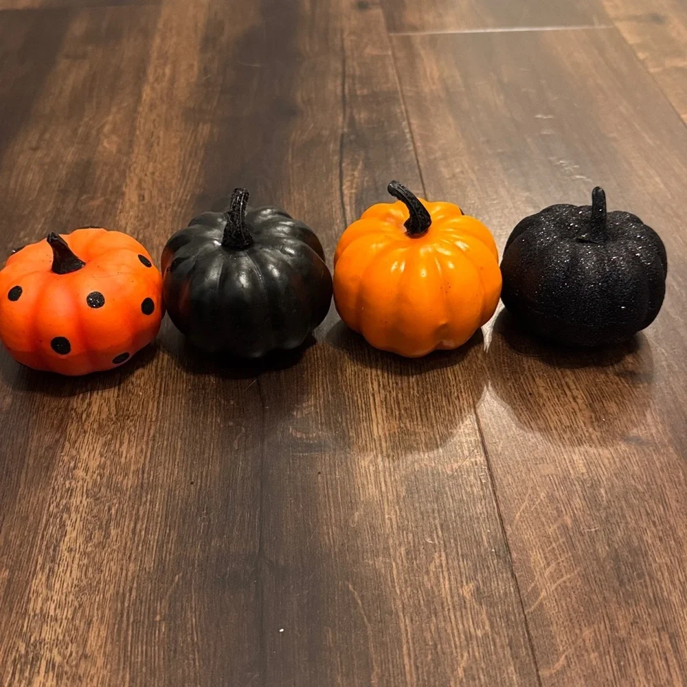 Set of Four Decorative Lightweight Halloween Pumpkins Eek and Boo